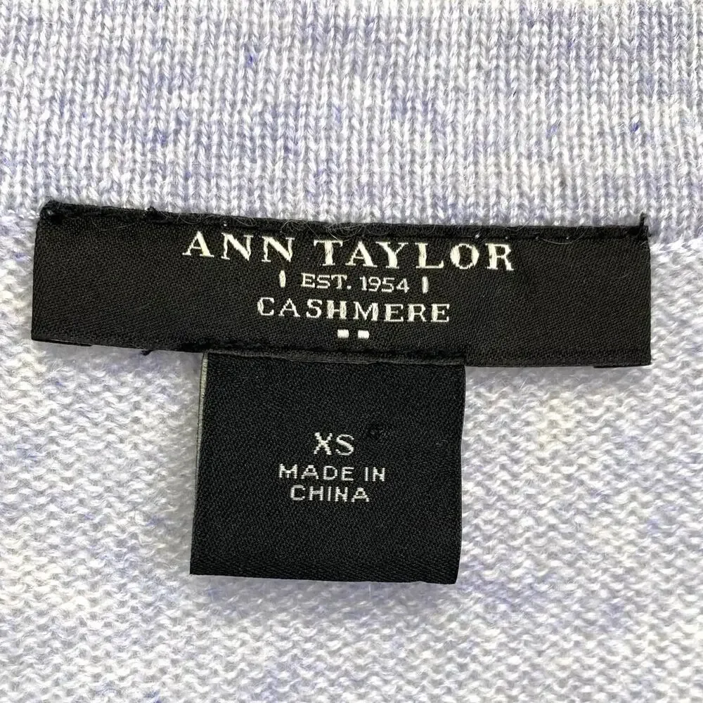 Ann Taylor Cashmere Sweater Womens XS Blue White Classic V-Neck Preppy Layering